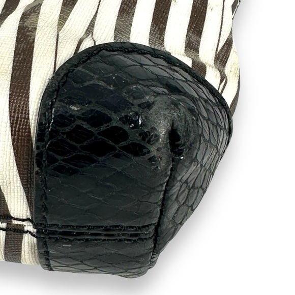 Henri Bendel Disturbed Stripe Laptop Bag Padded Briefcase Black/White - Picture 7 of 9